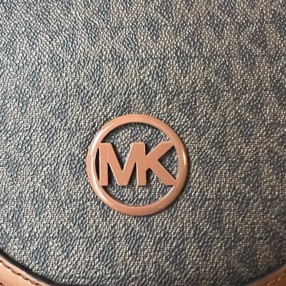 Michael kors shoulder bag - Picture 7 of 7